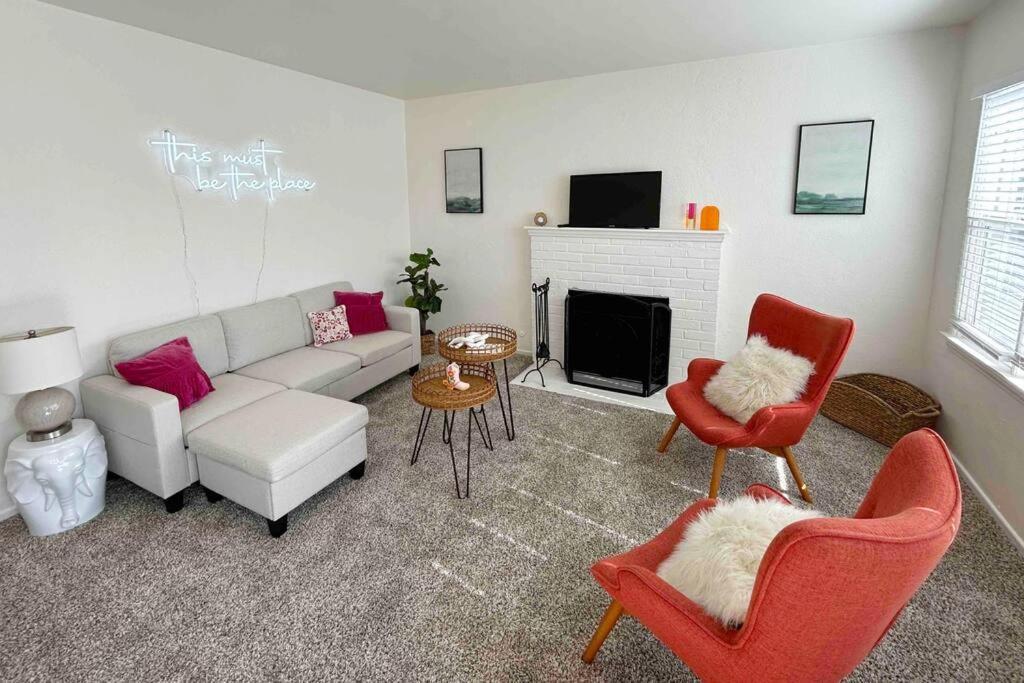 Entire Home By Newport Beach, Disneyland And Sna! Costa Mesa Eksteriør bilde