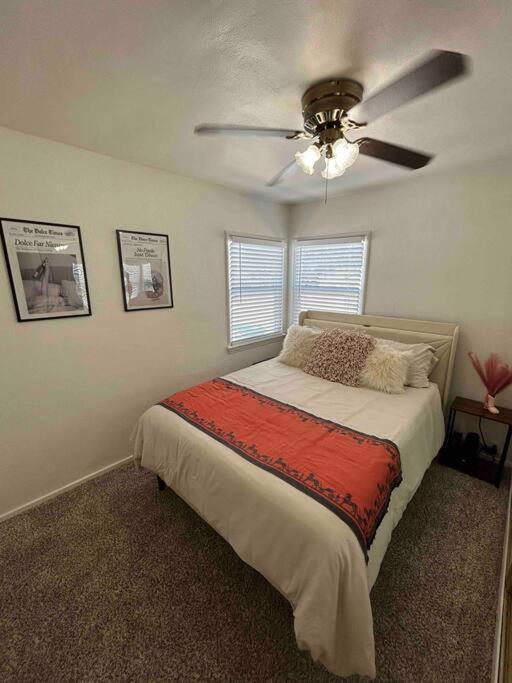 Entire Home By Newport Beach, Disneyland And Sna! Costa Mesa Eksteriør bilde